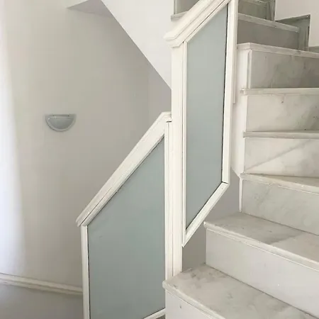 Apartament Modern Three-level Near The Sea